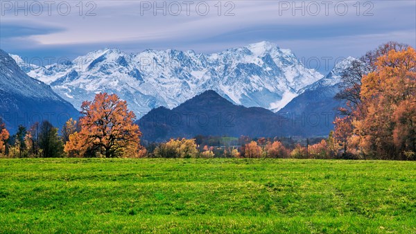 Autumn landscape near the hamlet of Weichs with Zugspitzgruppe 2962m in the Wetterstein Mountains