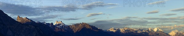 Alpine panorama in the evening light