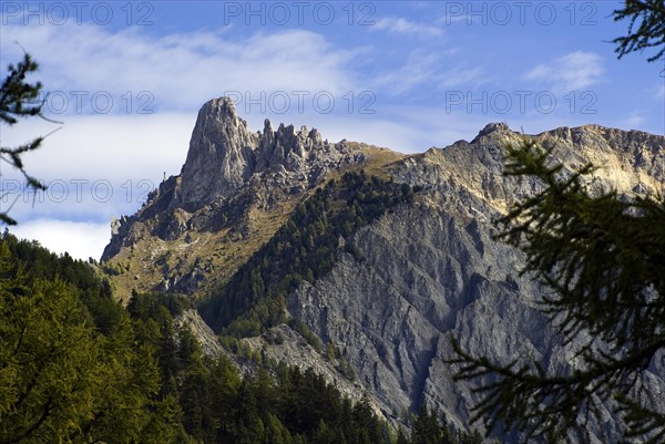 Mountain panorama with the Pierre Avoi