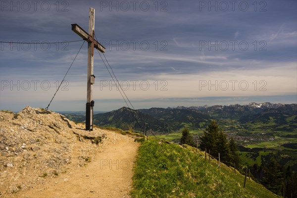 Summit cross