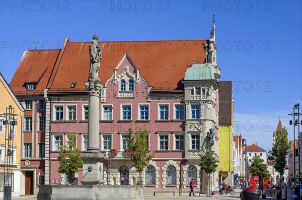Town hall with Marirn column on Marienplatz