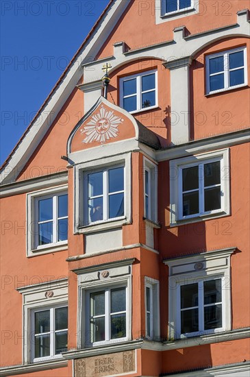 Pink facade with bay window