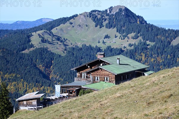 Hirschberghaus in front of Fockenstein