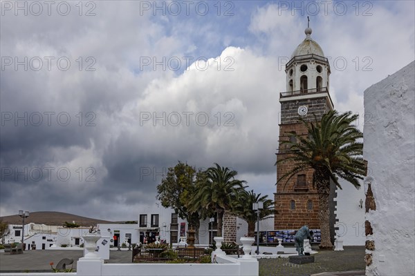 Plaza de la Constitucion with church Iglesia de Nuestra Senora de Guadalupe