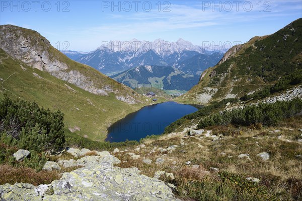 Wildsee with Wildseeloderhaus in front of Loferer Steinberge