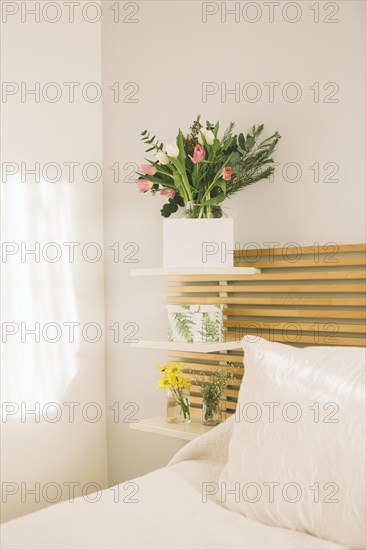 Flowers vase with blank paper