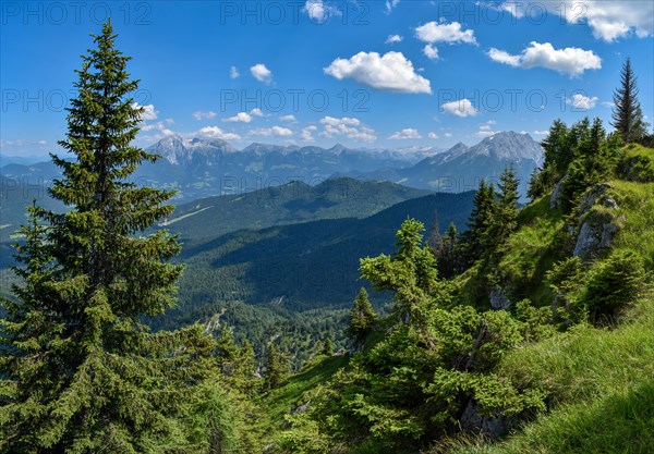 View from the Lattengebirge to Hoher Goell