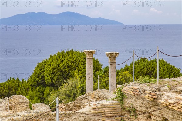 Antique Villa Romana with view of Giglio Island