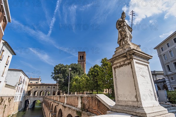 Statue of San Silvestro