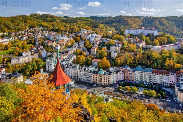 Viewing pavilion with a view of the historic centre in autumn