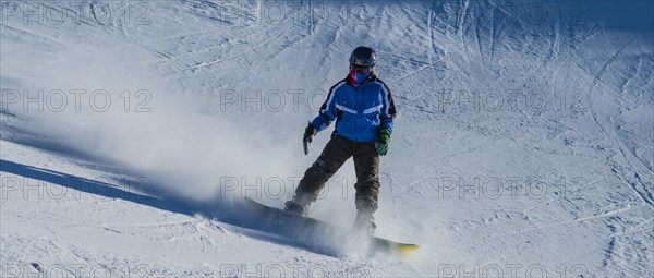 Snowboarder