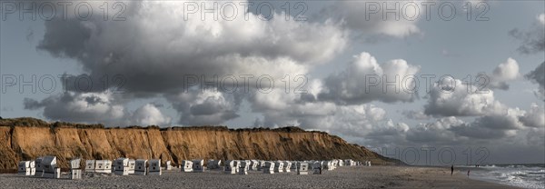 Evening sun on the beach of Kampen on the Red Cliff