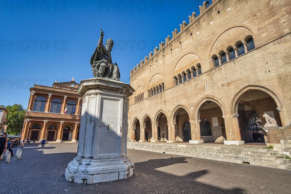 Statue of Pope Paul V