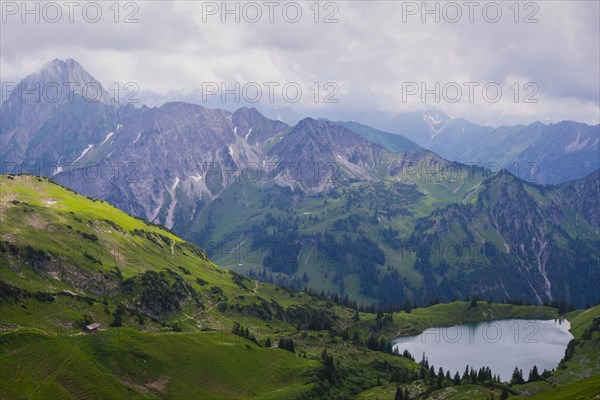 Panorama from the Zeigersattel to the Seealpsee