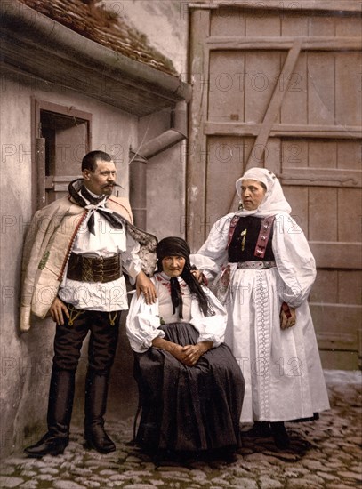 Farmer family in Hammersdorf near Hermannstadt