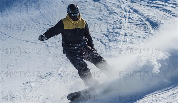 Snowboarder