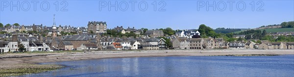 The town Stonehaven and beach in Aberdeenshire