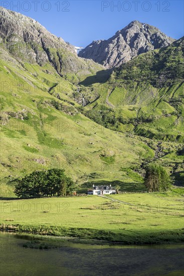 Achnambeithach Cottage on the shores of Loch Achtriochtan at the foot of Aonach Dubh