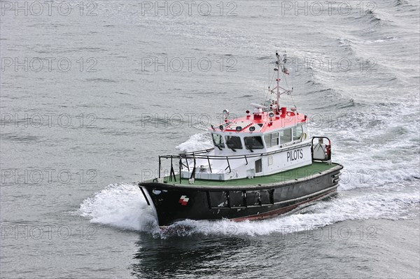 Pilot boat on the Firth of Forth near Edingburgh