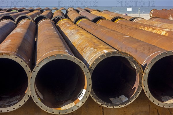 Pipeline tubes for sand replenishment