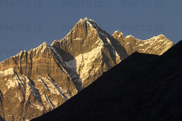 The main summit of the eigth-thousander Lhotse