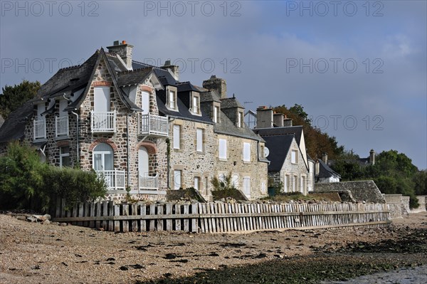 Typical house on the beach at Morsalines