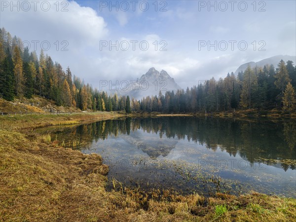 Autumn at Lago d'Antorno