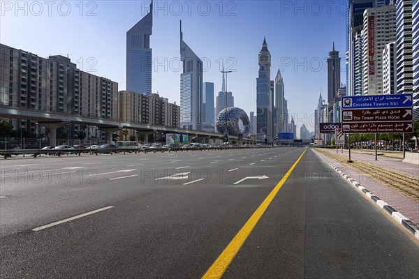 Complete closure of Sheik Zayed Road in the direction of Abu Dhabi