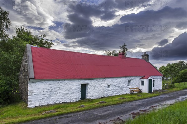 19th century Moirlanich Longhouse