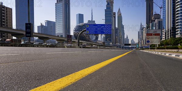 Complete closure of Sheik Zayed Road in the direction of Abu Dhabi