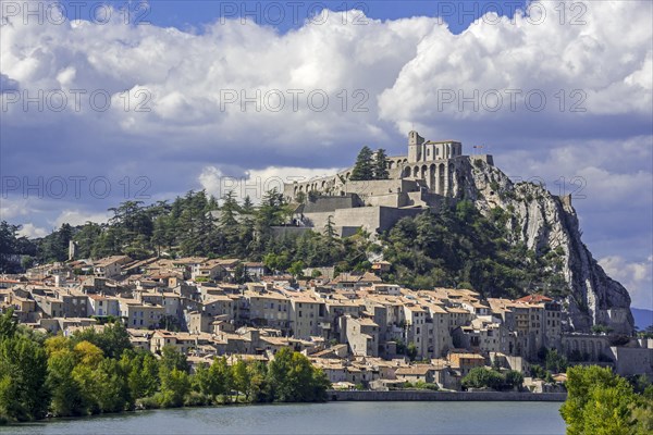 Citadel and the city Sisteron on the banks of the River Durance