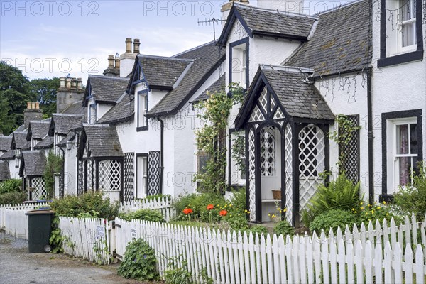 Row of white houses in the village Kenmore