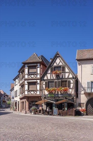 Half-timbered ensemble on Place de l'Etoile