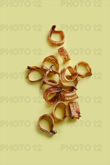 Top view of dehydrated organic beef throat cut on rings