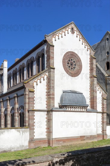 East facade of the synagogue
