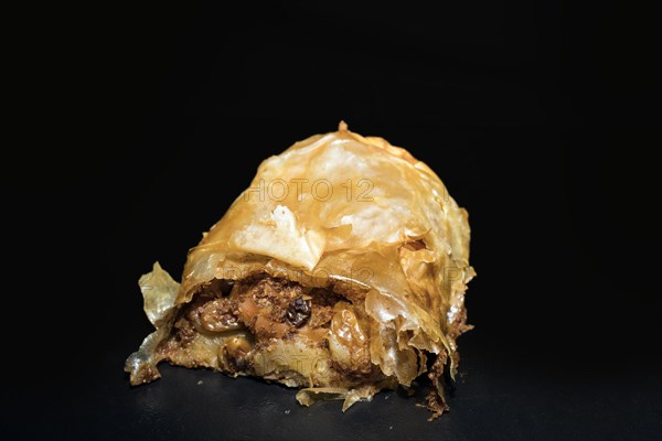 Austrian apple strudel with rum sultanas