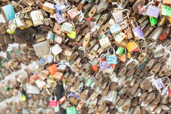 Love locks