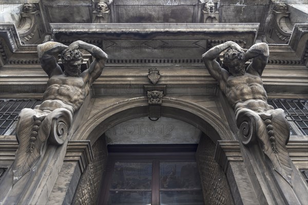 Atlases at the entrance portal Palazzo Gio Carlo Brignole