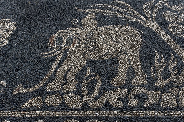 Stone mosaic of white and black sea pebbles from 1737