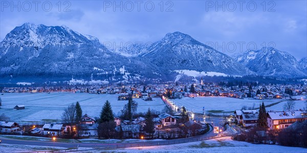 Oberstdorf at night