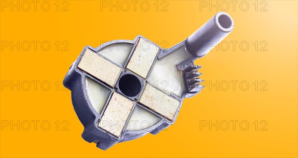Ignition coil of a distribution type car