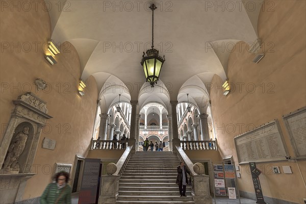 Entrance hall and inner courtyard of Palazzo Doria Tursi