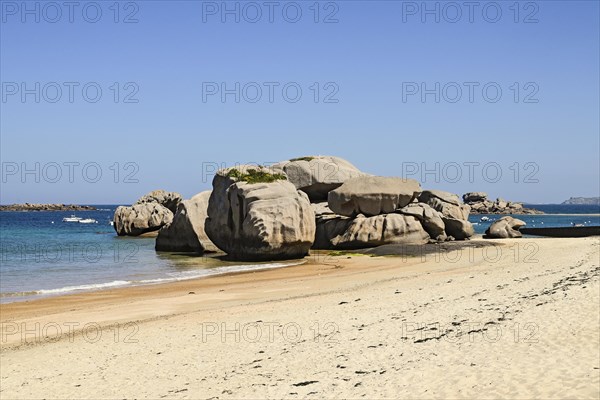 Rocks on Tregastel beach