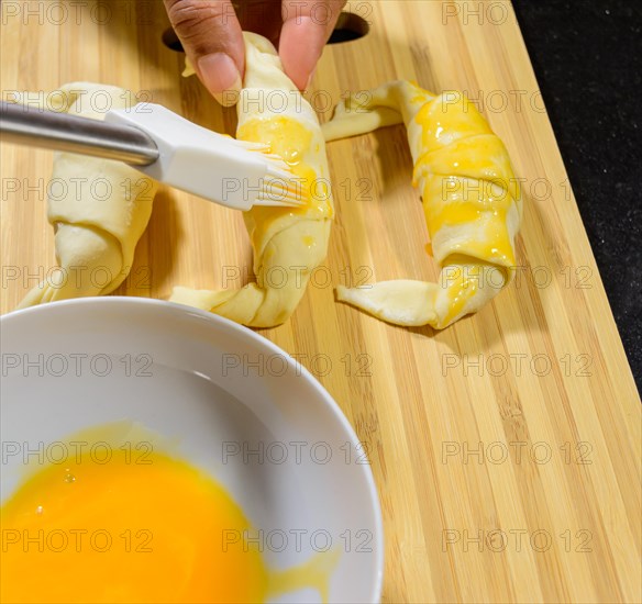 Preparation of croissants