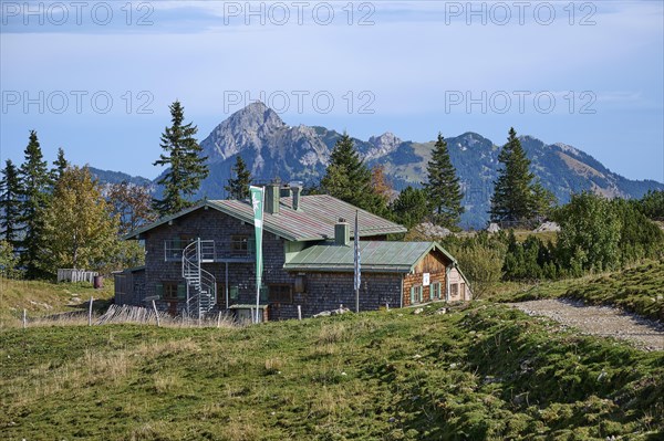 Taubensteinhaus in front of Wendelstein