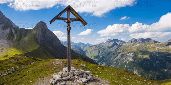 Field cross at Rappensee