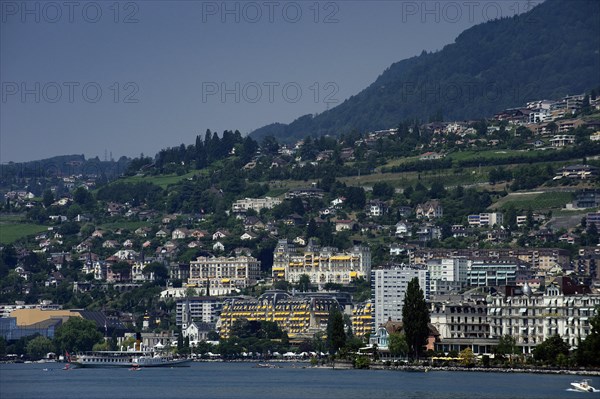 Lake Geneva promenade