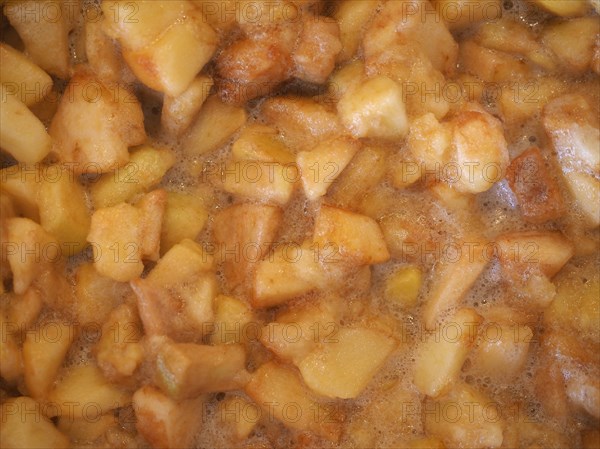 Apple jam cooking