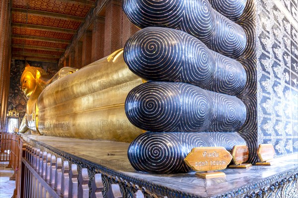 Reclining Buddha