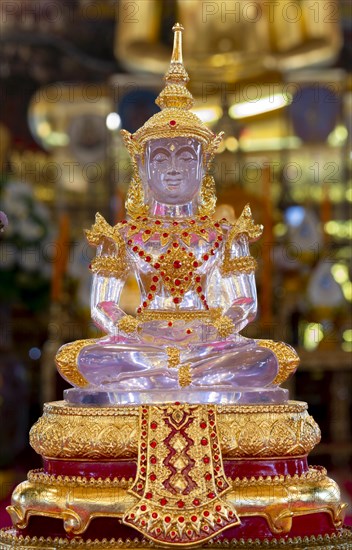 Golden meditating Buddha at Wat Saket